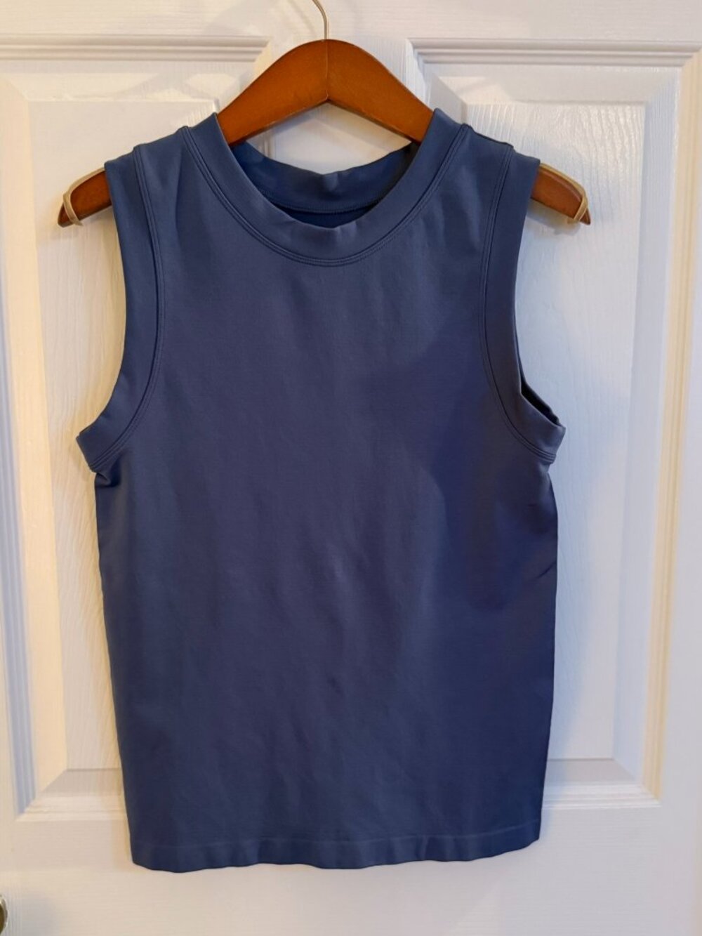 BKE Core The High Neck Contour Tank Top size Medium / Large